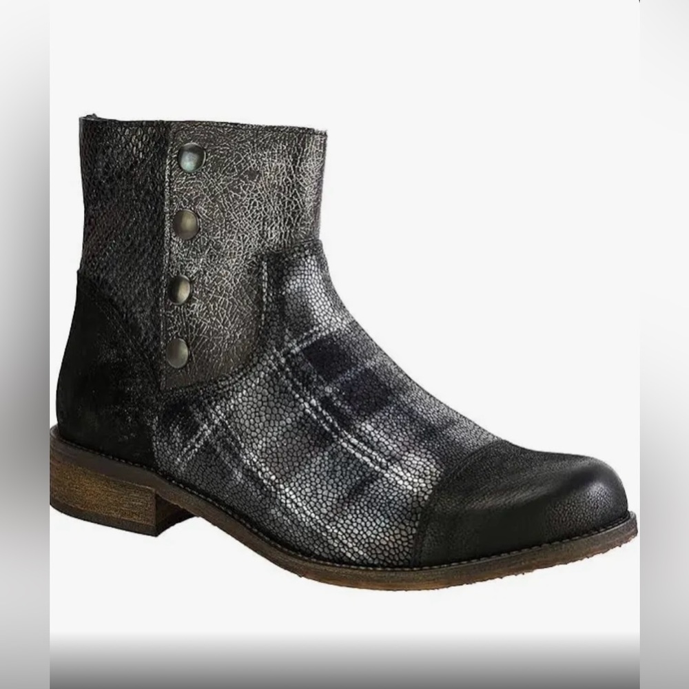 Unity in diversity woman’s bootie!